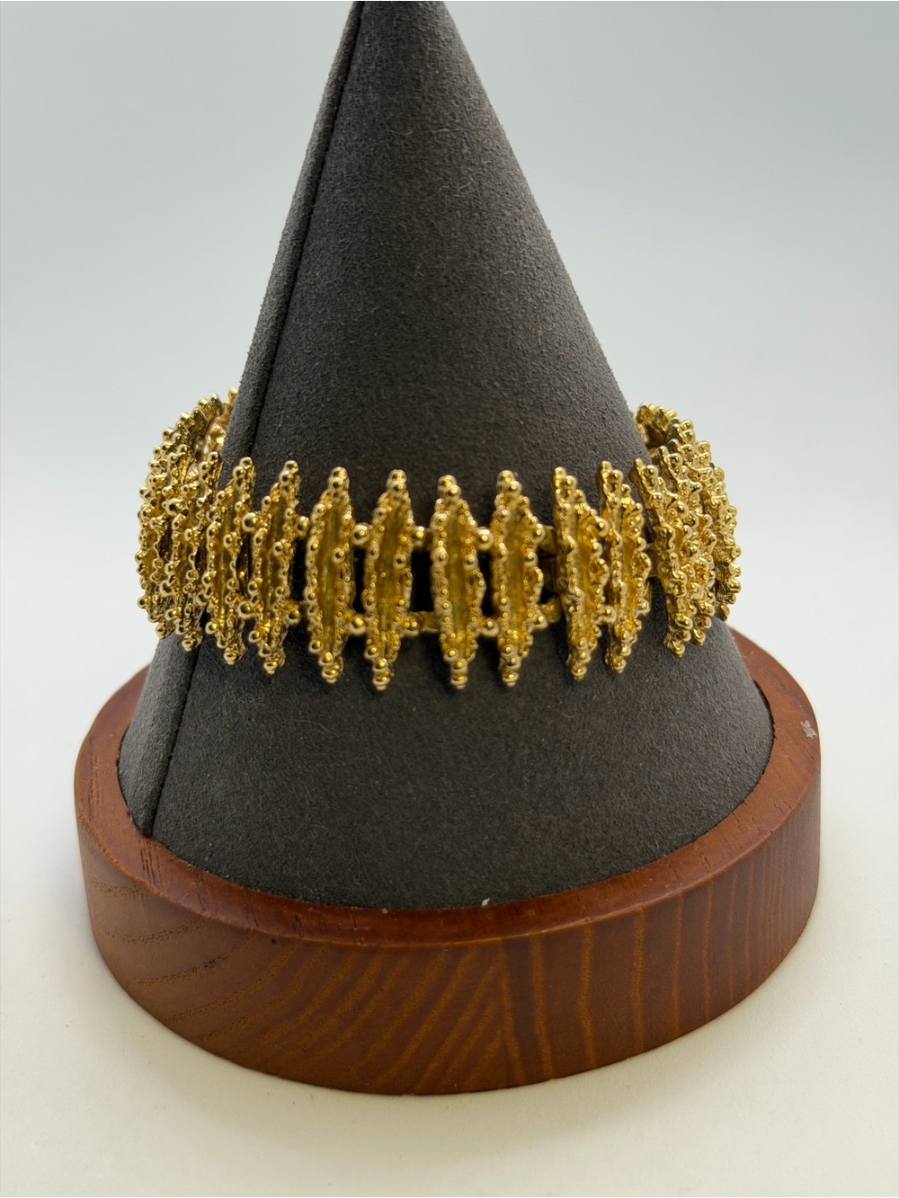 Avon Gold Textured Link Bracelet